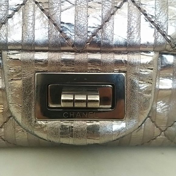 CHANEL - Limited Edition 227 (2008) 2.55 bag - Picture 7 of 16